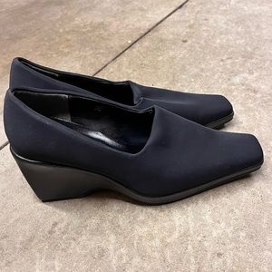 Shoe Connection Black Pumps